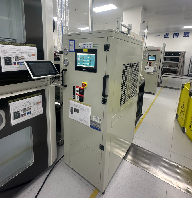 航天實(shí)驗室使用高低溫測試機(jī)