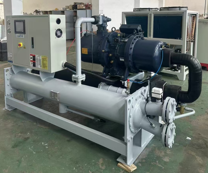 螺桿式冷水機(jī)應(yīng)用于化工行業(yè)